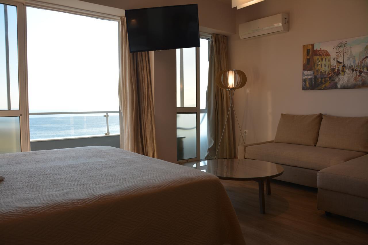 Scorpios Sea Side Hotel Pireo Esterno foto