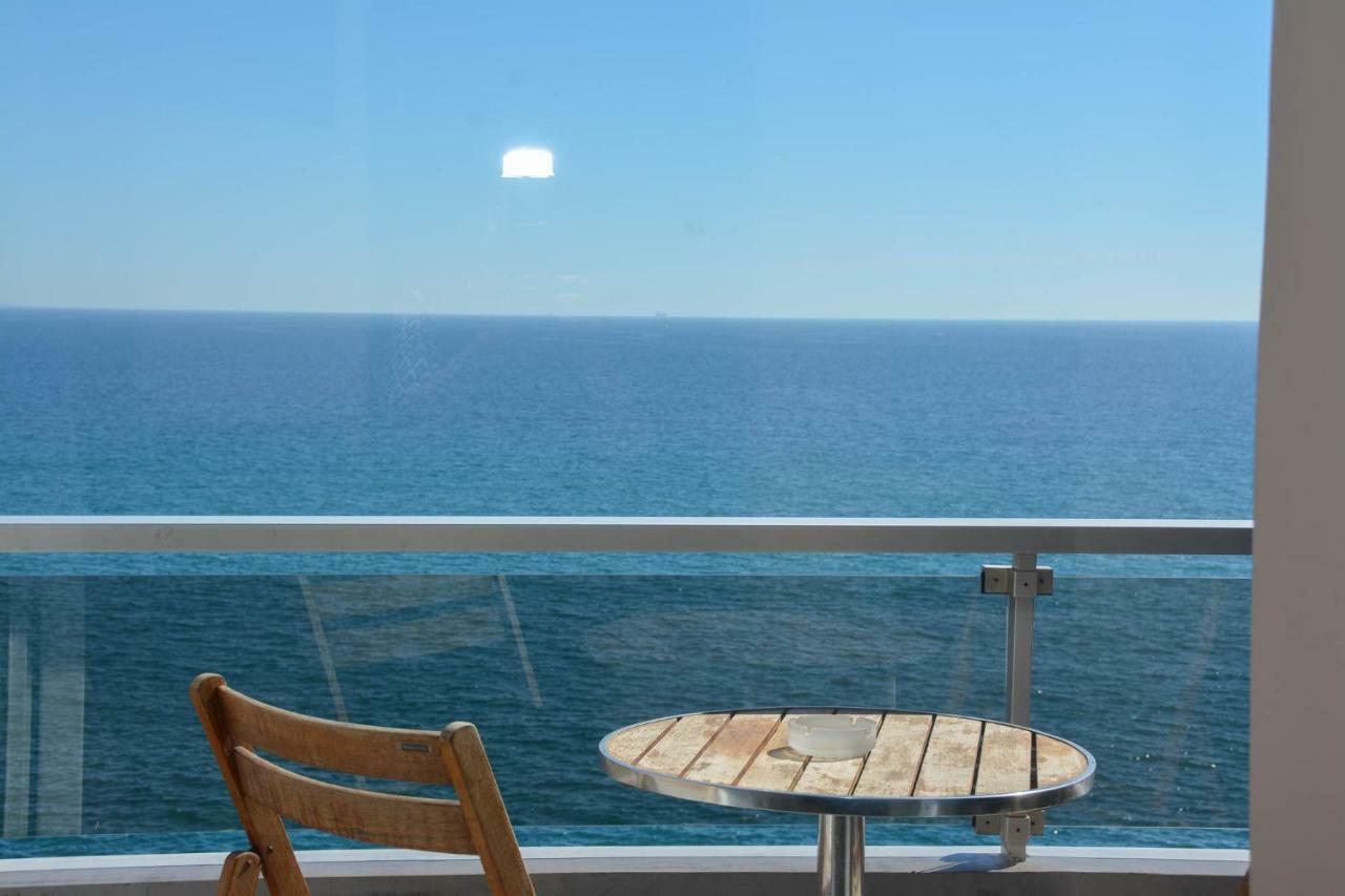 Scorpios Sea Side Hotel Pireo Esterno foto